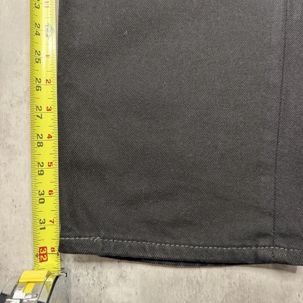 Levi's 550 Jeans Mens 36x32 Relaxed Fit Black Denim Tapered Leg Cotton USA Work